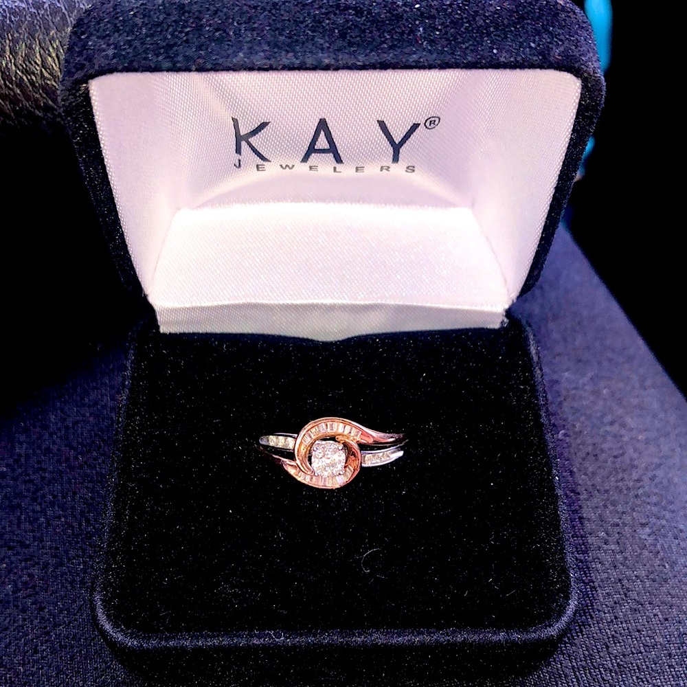 Size 7 diamond ring